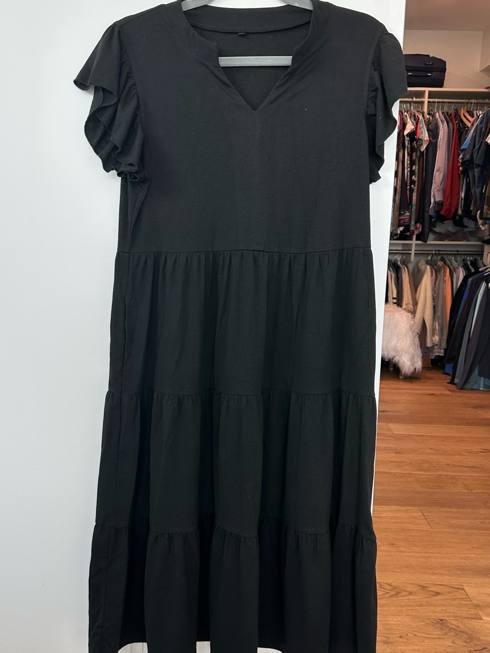 Black Tiered V-Neck Midi Dress - Women